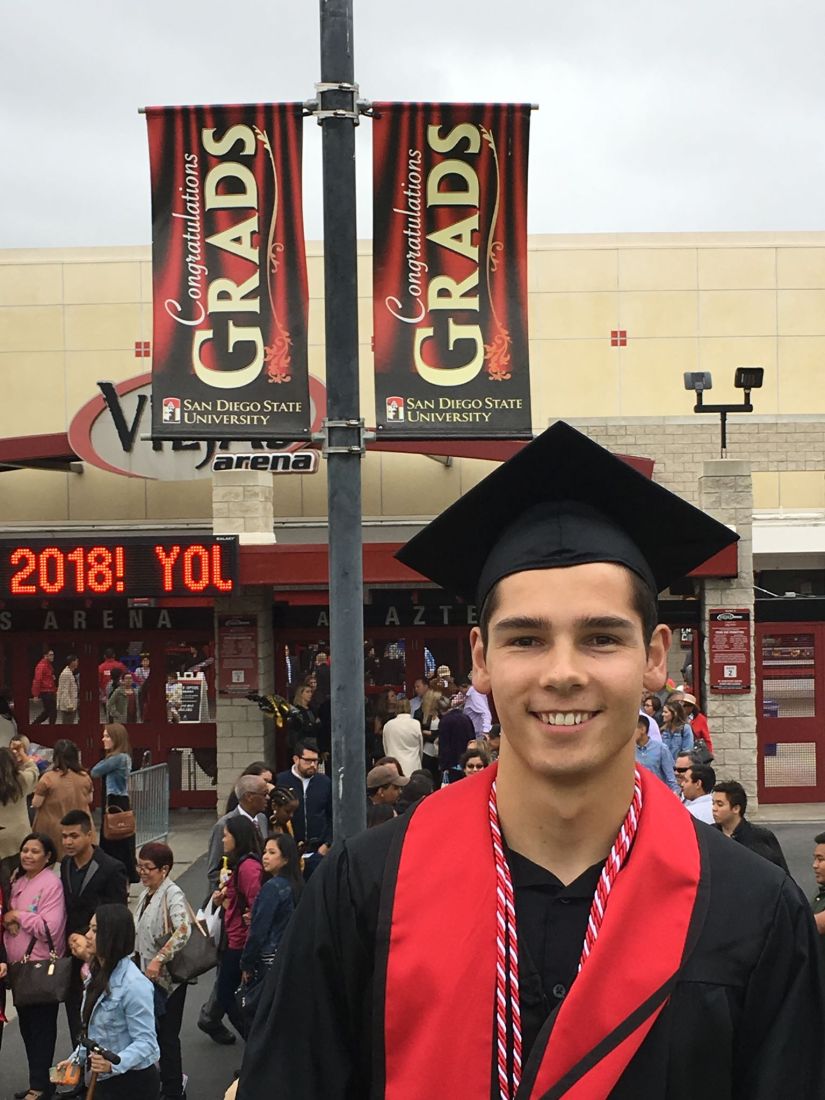 33115497_10213677509224885_8286179884758204416_n